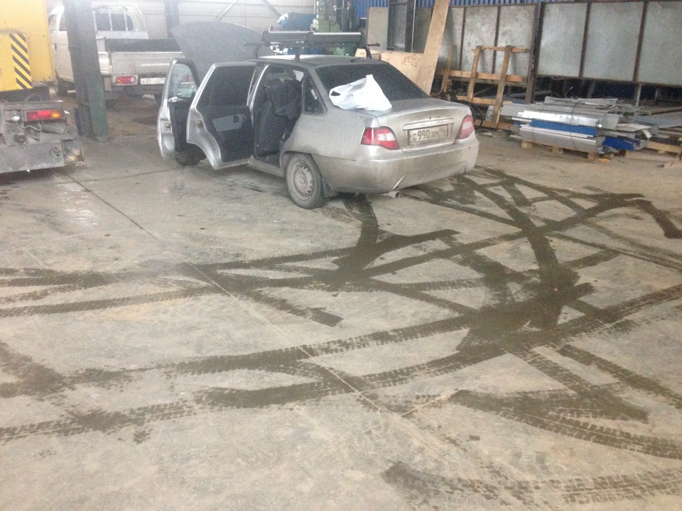 Смена прокладки клапанной крышки — Daewoo Nexia (N150), 1,6 л, 2011 ...