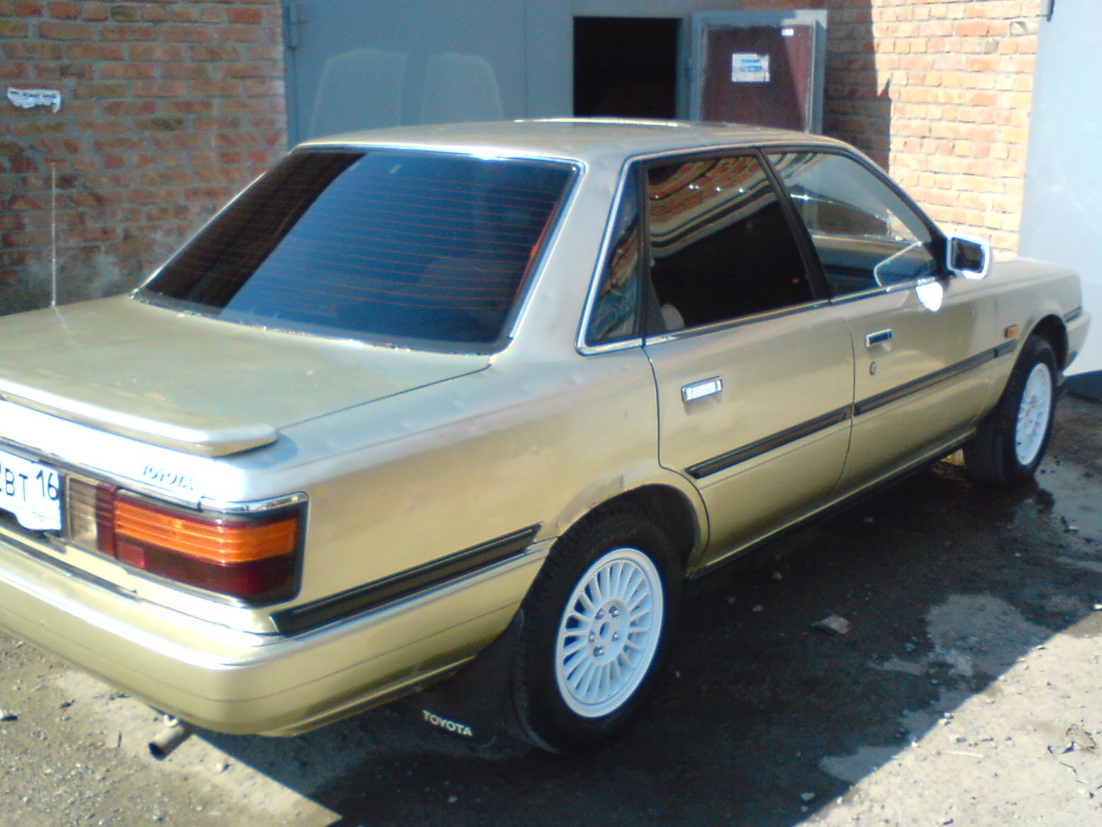 Toning - Toyota Camry 20 L 1987
