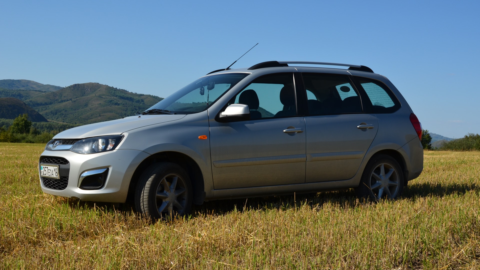 Lada Гранта Универсал 1.6 бензиновый 2020 Серебристый ракетос на DRIVE2