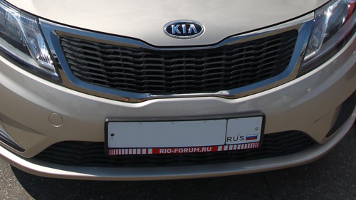 Kia rio бежевый