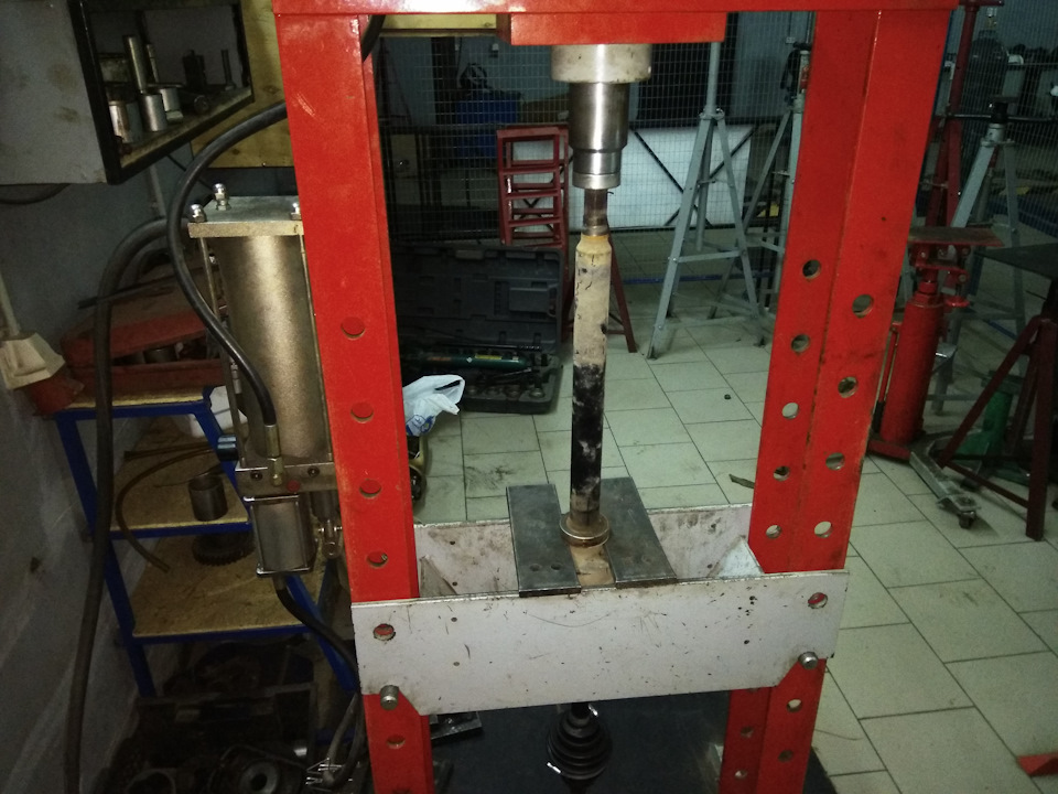 Фото в бортжурнале Volvo XC60 (1G)