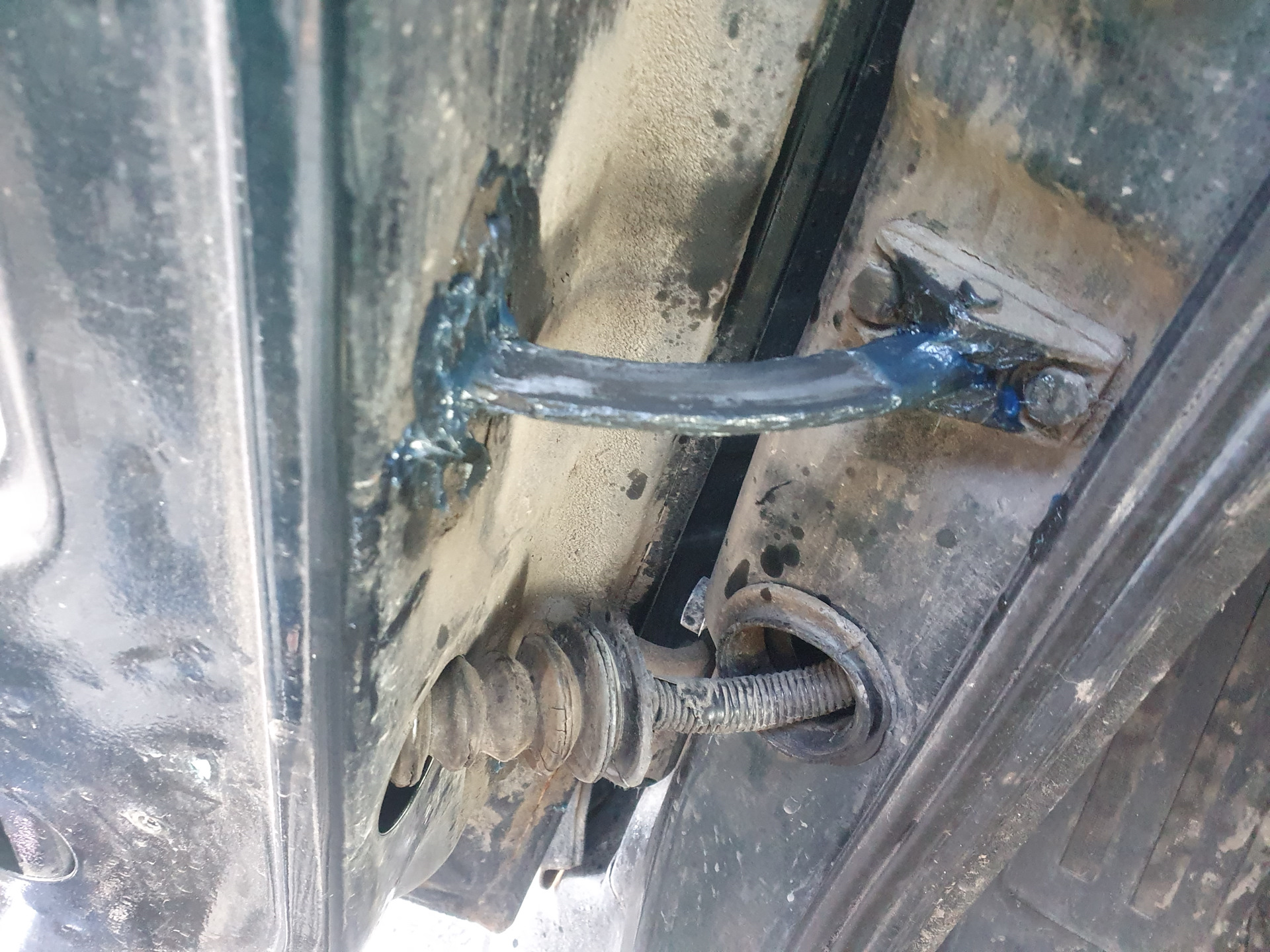 Скрипучая телега — УАЗ Patriot, 2,7 л, 2012 года | наблюдение | DRIVE2