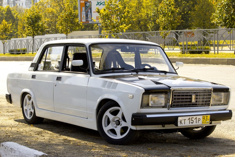 Custom Lada 2107