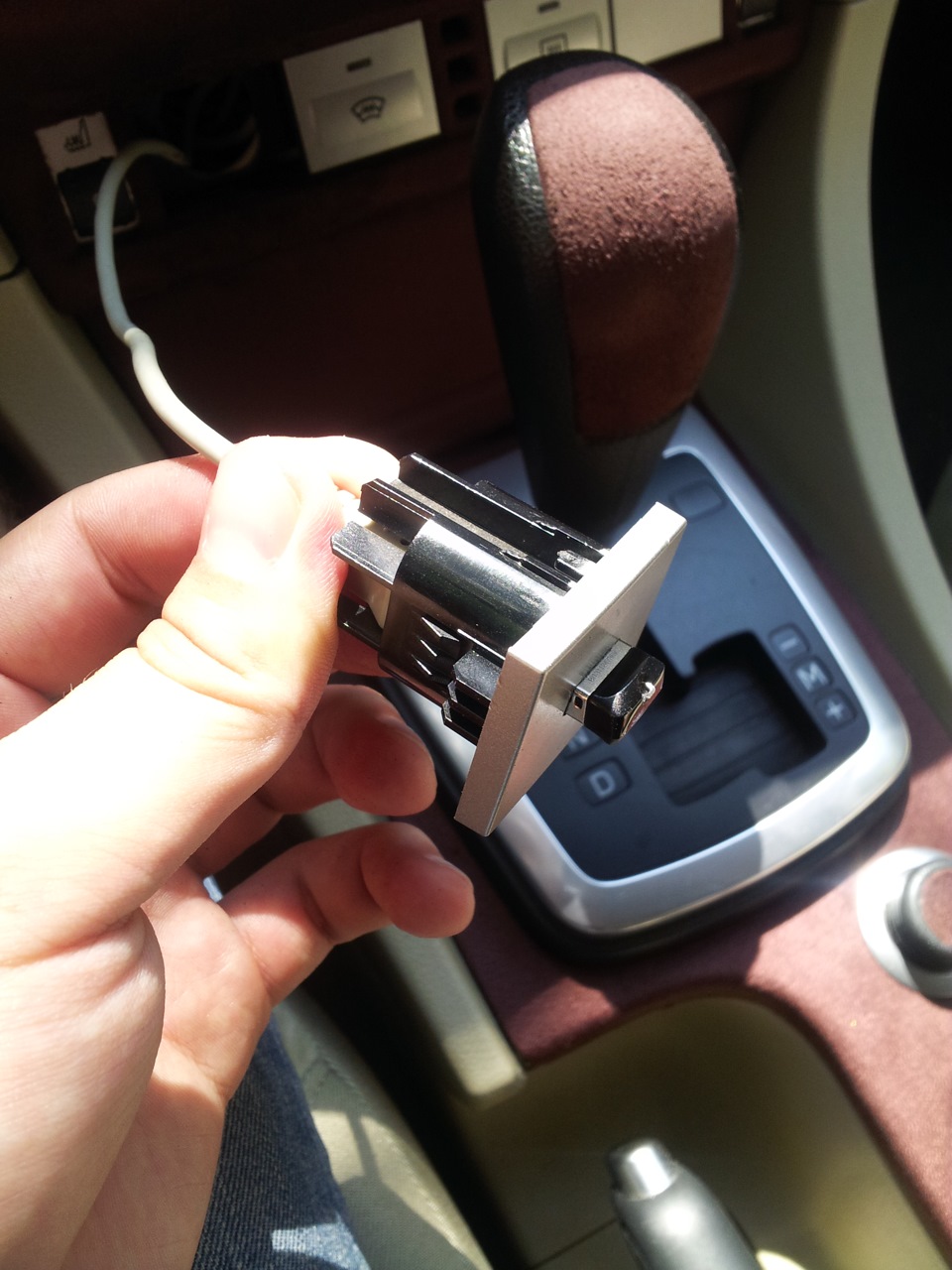 USB здесь, здесь все … ))) — Ford Focus Sedan II, 1,6 л, 2008 года ...
