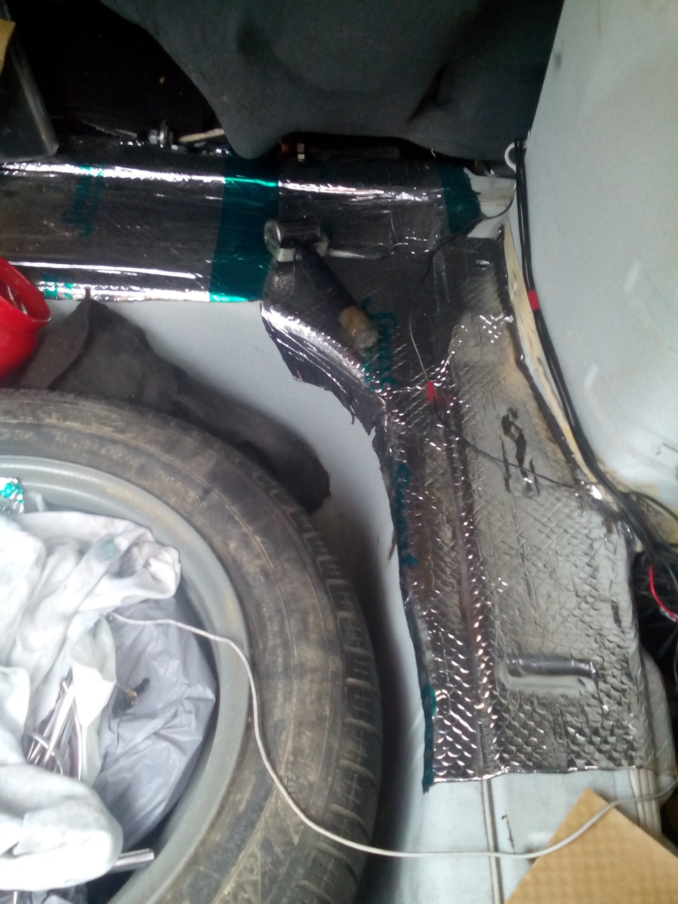 Бесшумка багажника и перетяжка пластика карпетом — LADA Приора ...