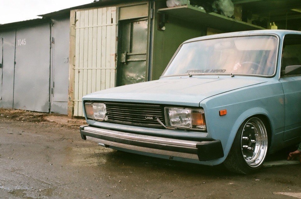 ваз 2105 советская. лучшая пятерка 1. машины наподобие пятерки. ваз 2105 черная тюнинговая. 5а лучшие.