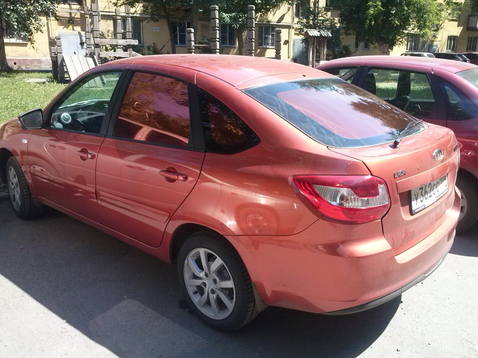 Затонировал — Lada Гранта лифтбек, 1,6 л, 2014 года | стайлинг | DRIVE2