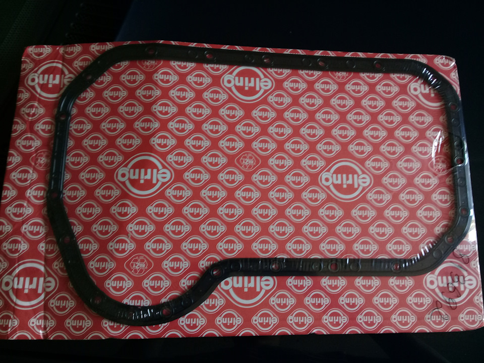 Замена термостата и прокладки масляного поддона — Audi 100 (C4), 2 л ...