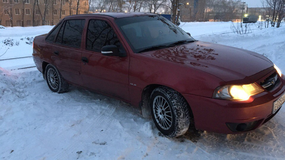 Daewoo Nexia 150 вишнёвая