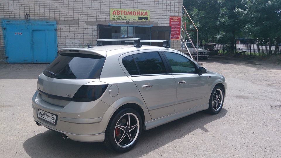 воскресная мойка и обработка силиконом уплотнителей — Opel Astra H, 1,8 ...