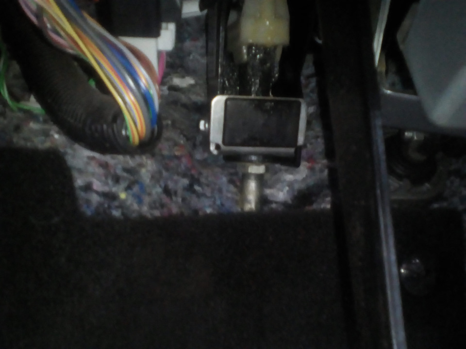 Треск при выжимании сцепления — Lada Гранта, 1,6 л, 2014 года | своими ...