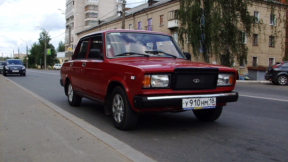 Lada 2107 Темная вишня
