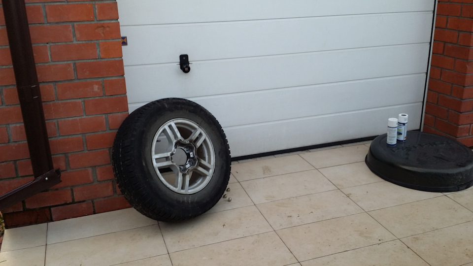 Колесо спустило, стоя на месте))) — УАЗ Patriot, 2,7 л, 2014 года ...