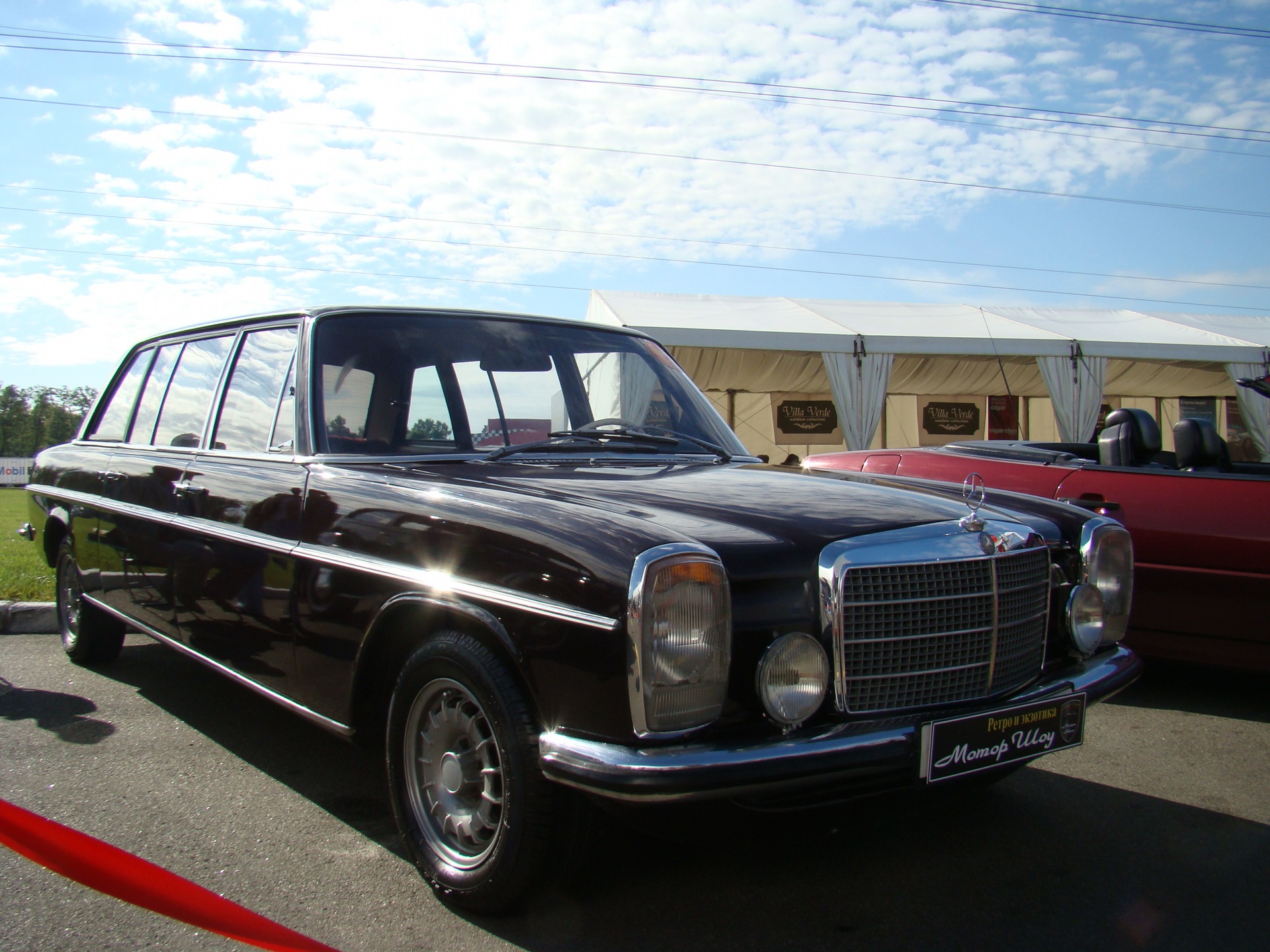 Mercedes Benz w115 Limo