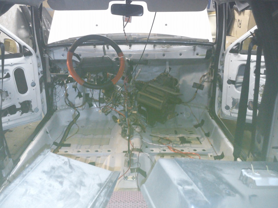 проклейка торпеды, пола и дверей. — Lada 2114, 1,6 л, 2010 года ...