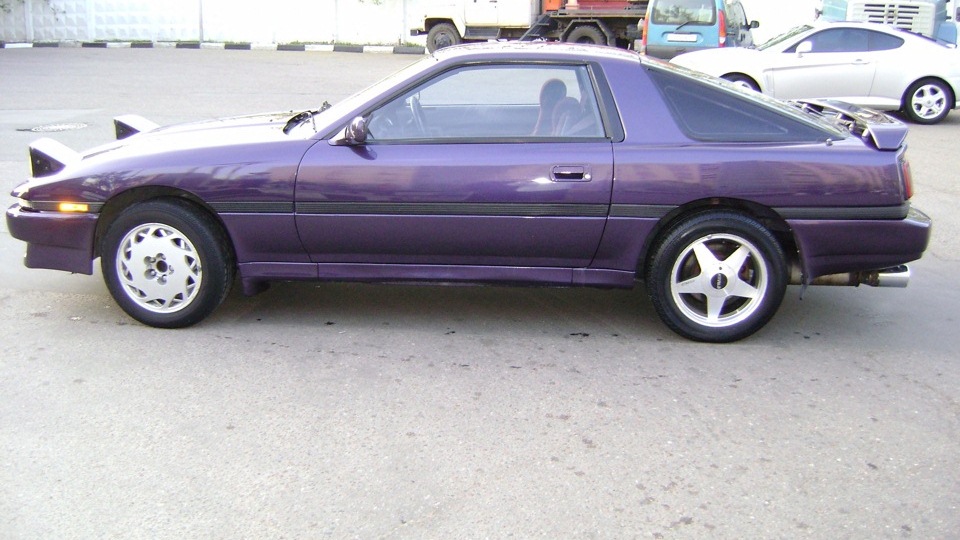 Toyota Supra ga70