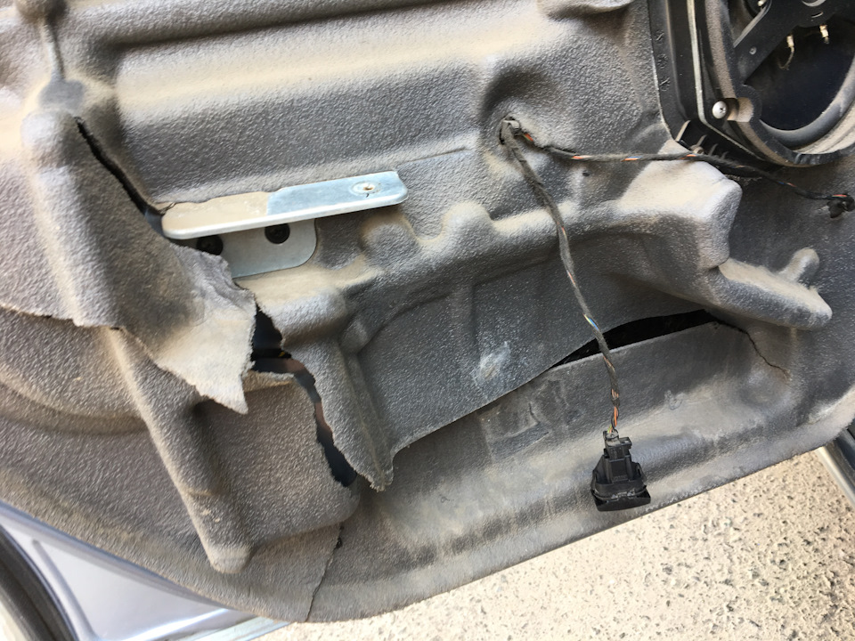 Задний электростеклоподъемник — колхоз от предхоза — Ford Mondeo III, 2 ...