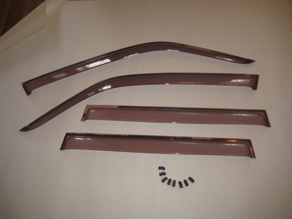 Продам комплект оригинальных ветровиков на двери — Daihatsu Pyzar, 1,5 ...