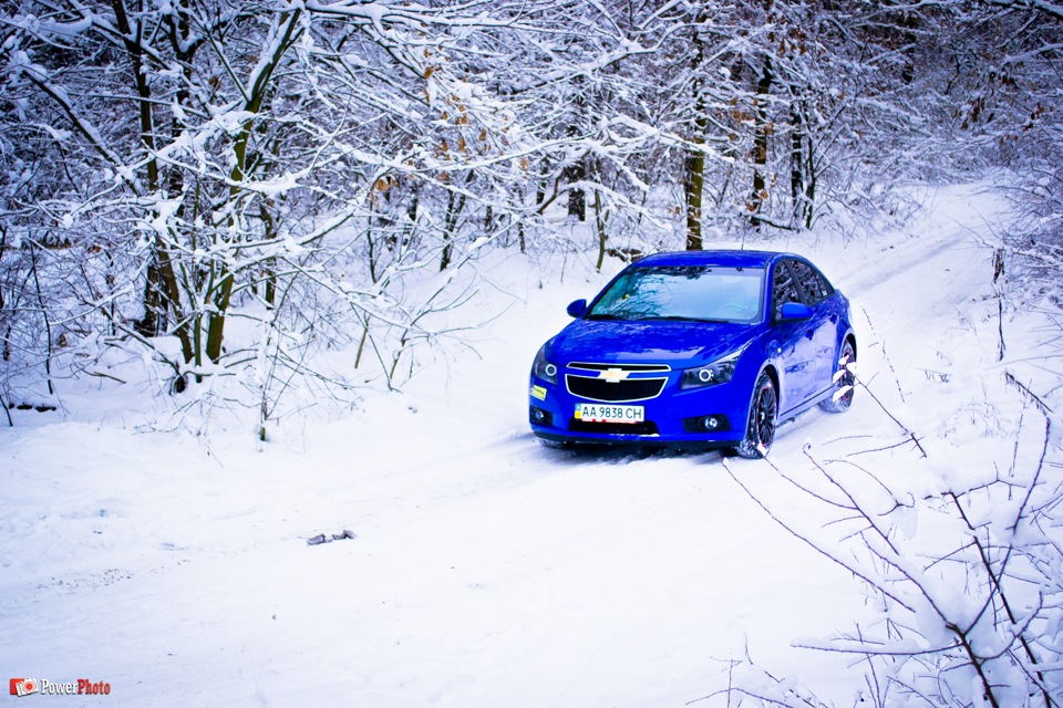 Шевроле круз холодно. Chevrolet Cruze зима. Шевроле Круз зимой. Шевроле Круз.в лесу зимой. Шевроле Круз в зимнем лесу.