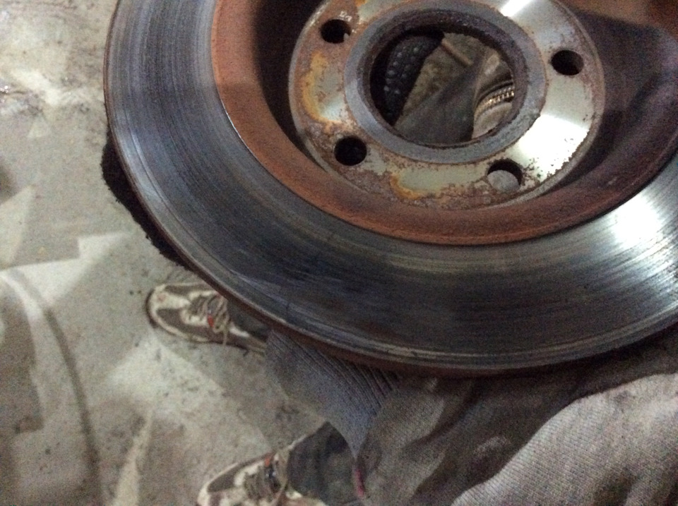 Внутри даже лопнул чутка ! — Ford Focus Hatchback III