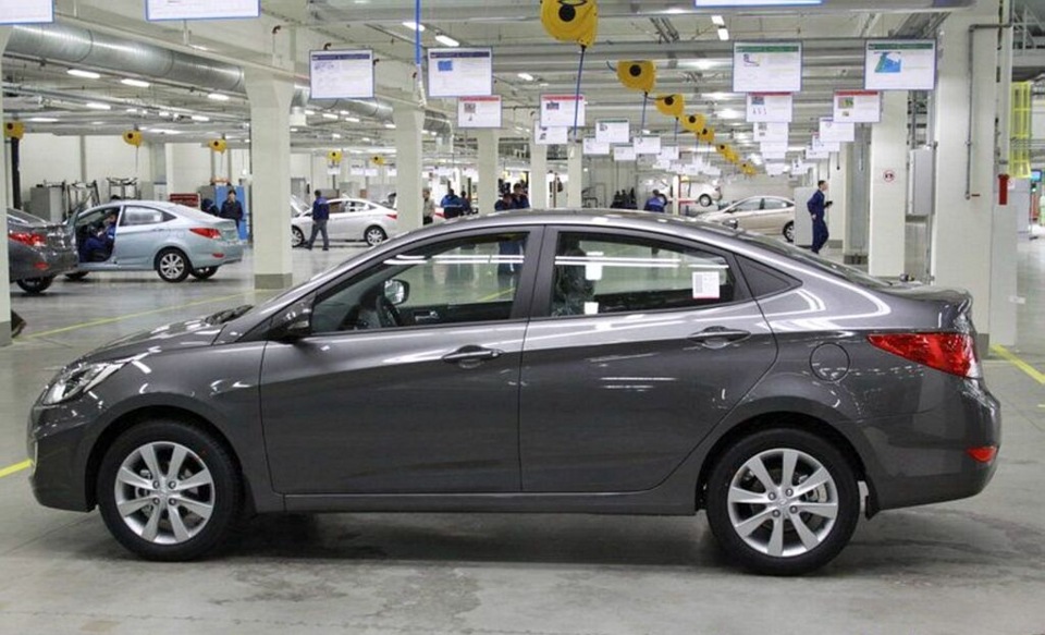 Hyundai Solaris 2011 серый SAE