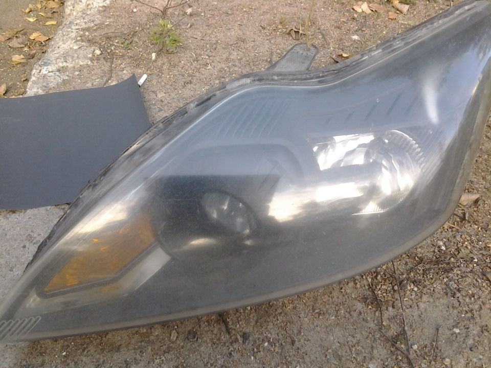 Полировка фар без полировочной машинки. — Ford Focus II Hatchback, 2 л ...