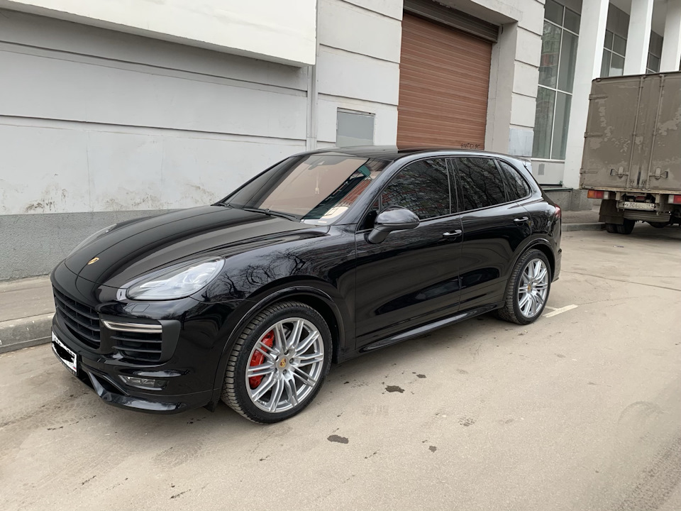 Тюнингованный Porsche Cayenne