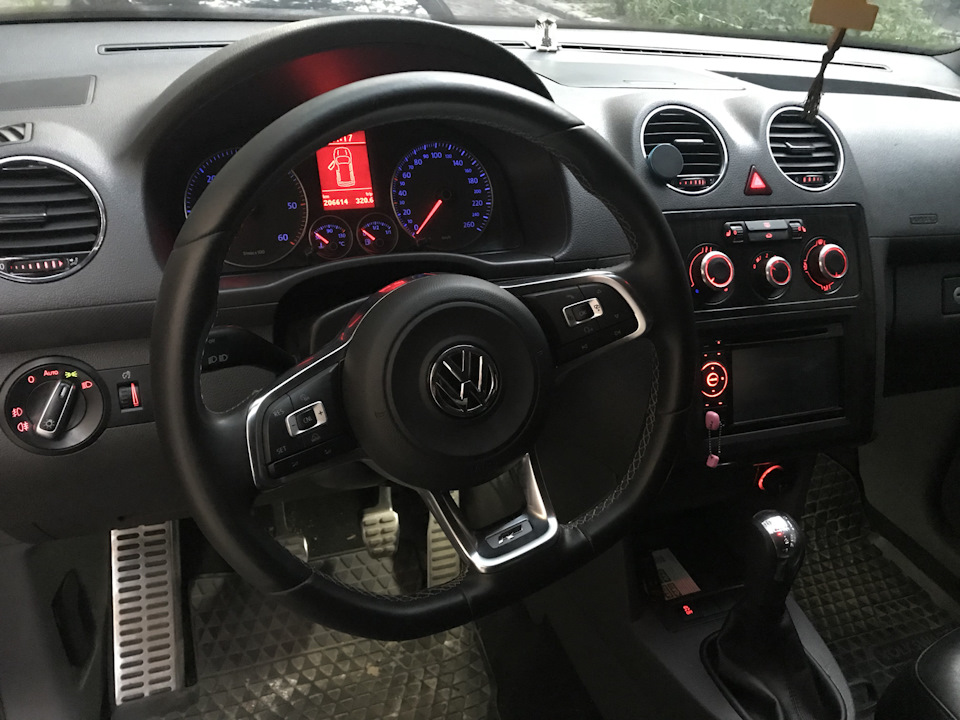Photo from the logbook Volkswagen Caddy (3G)