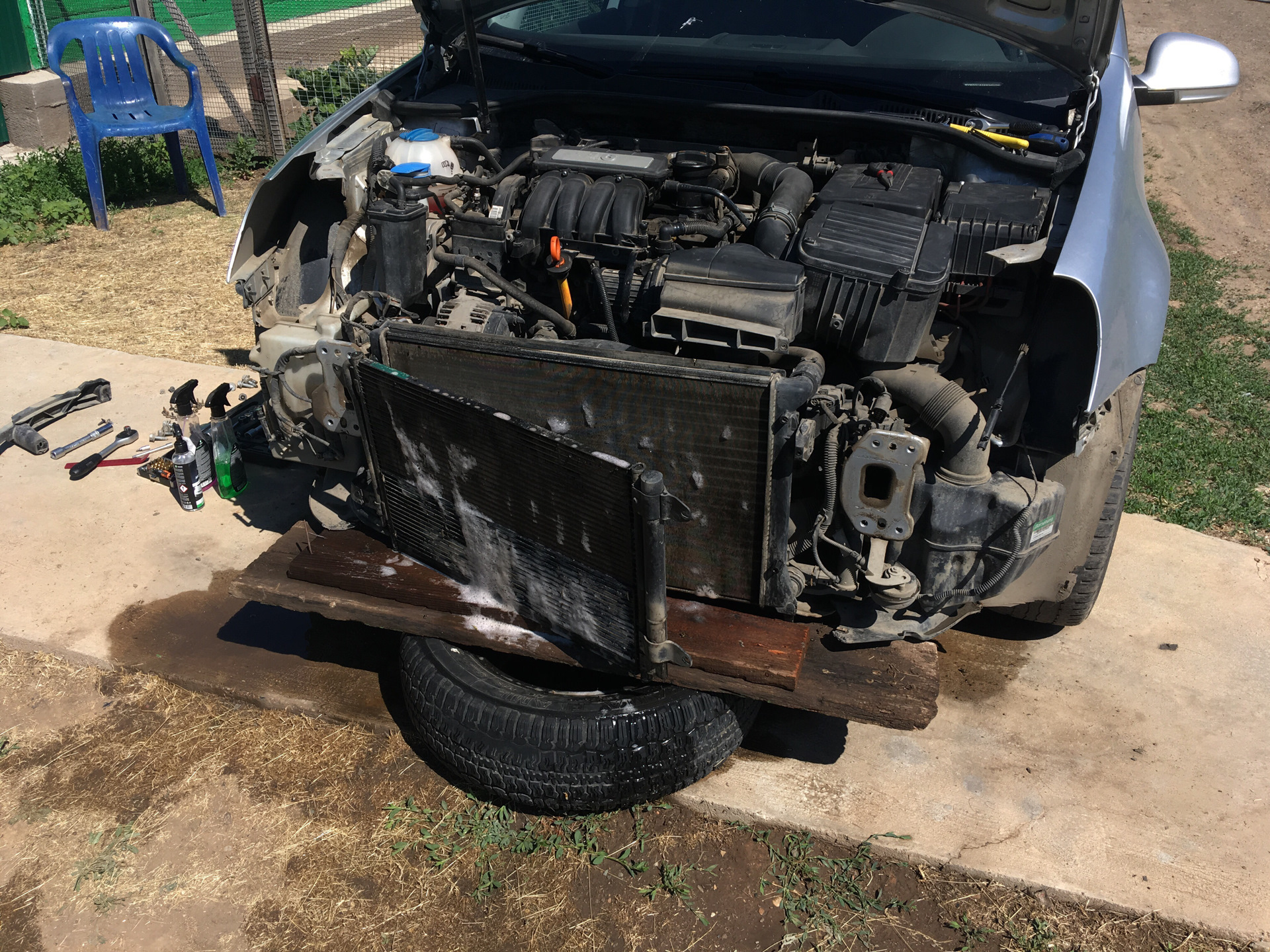 Как снять радиатор гольф 4 Мойка радиаторов - Volkswagen Golf Mk5, 1,6 л, 2008 года мойка DRIVE2