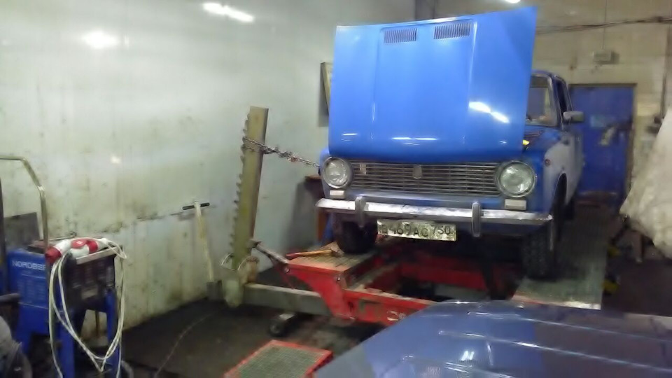 Последствия вылета в Жуковском ч.2 — Lada 21018, 1,8 л, 1978 года ...