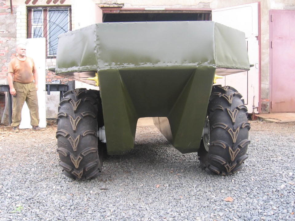 Фото в бортжурнале PTZavr амфибия 6х6