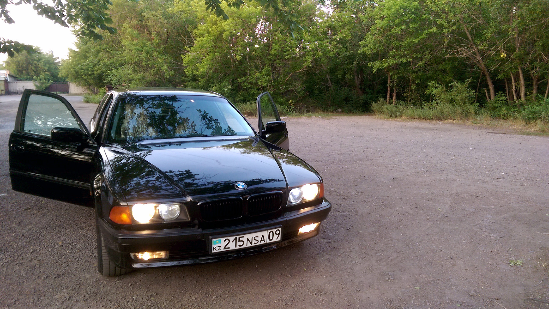 BMW 7 series (E38) 2.8 бензиновый 1996 | 