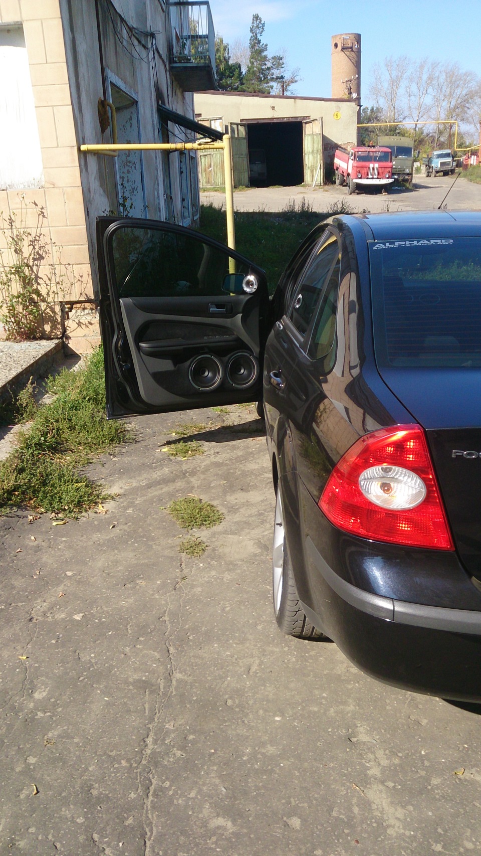 Бюджетный громкий фронт) — Ford Focus II Sedan, 1,6 л, 2007 года ...