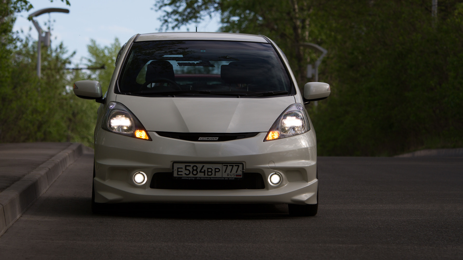 Honda Fit (2G) 1.5 бензиновый 2009 | RS на DRIVE2