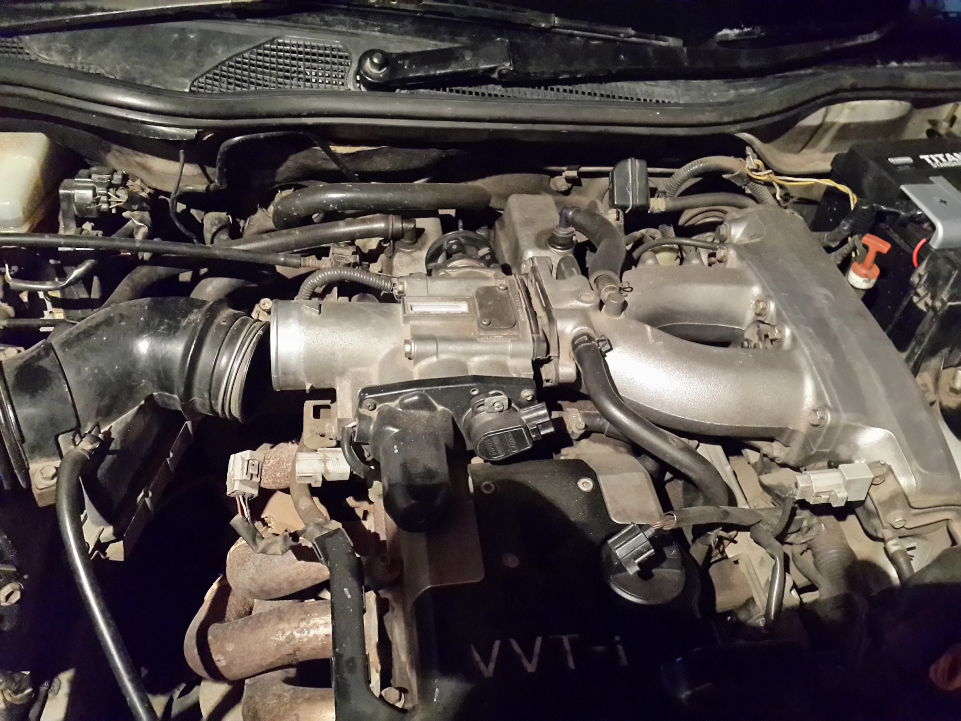 2gz ge клапан ввитиа как снять Замена дроссельной заслонки - Toyota Aristo (II), 3 л, 1999 года своими руками D