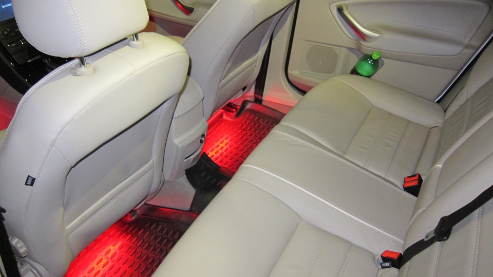 Подсветка под ноги — Ford Mondeo IV, 2 л, 2012 года | другое | DRIVE2