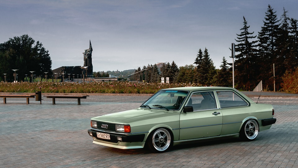 Два 80. Audi 80 b2 купе. Audi 80 b2 stance. Ауди 80 б2 стенс. Audi 80 b2 стенс.