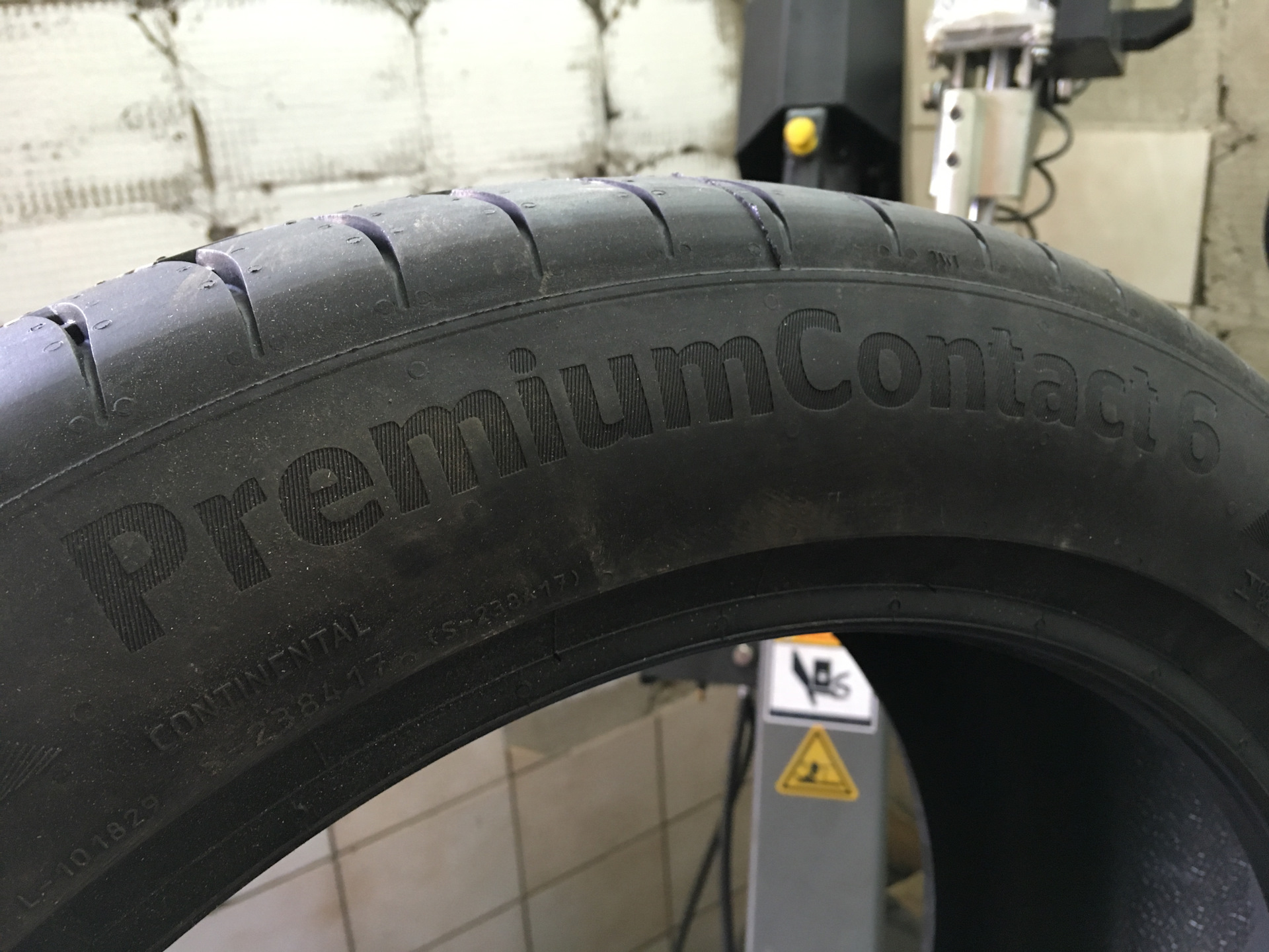 Continental ContiPremiumContact 6 235/45 R17 — VredesteinRussia на DRIVE2