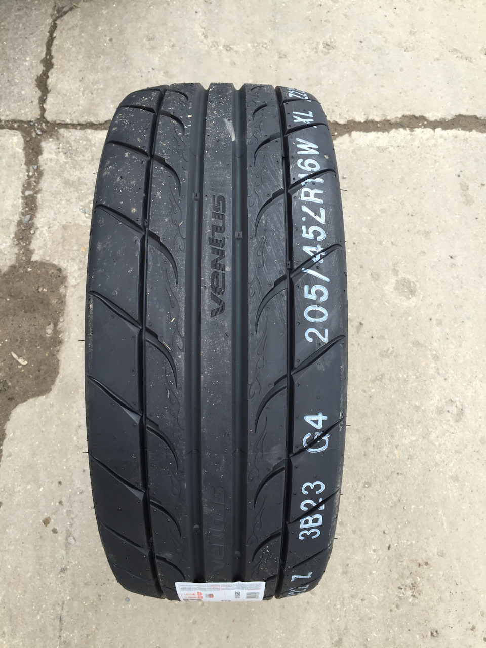 Hankook ventus rs3. Hankook ventus r-s3 z222. Hankook 235/45r18 94w ventus r-s3 z222 tl. Hankook ventus r-s3 z222. Hankook tire ventus r-s3 z222.