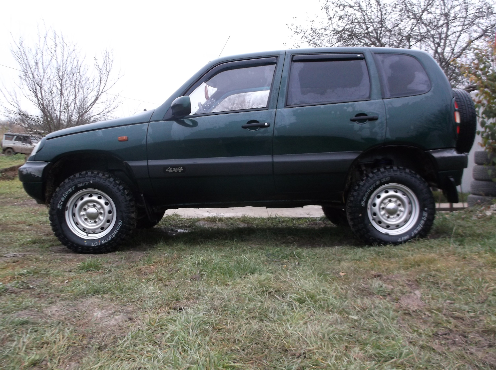 Bontyre Stalker M/T 215/75 R15. — Chevrolet Niva, 1,7 л, 2005 года | шины |  DRIVE2