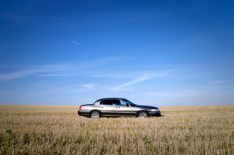 Lincoln town car iii. Смотреть фото Lincoln town car iii. Смотреть картинку Lincoln town car iii. Картинка про Lincoln town car iii. Фото Lincoln town car iii