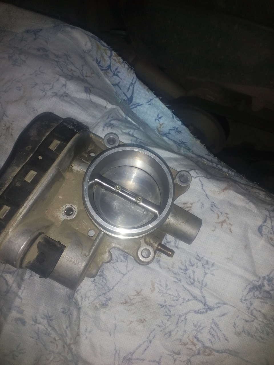 Замена свечей и чистка воздушной заслонки. — SsangYong Kyron, 2,3 л ...