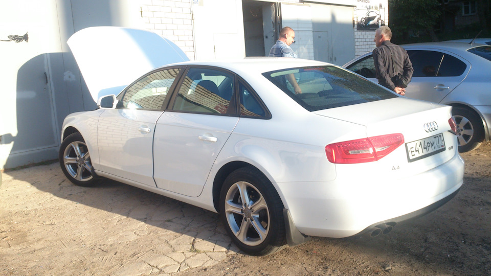 Фото в бортжурнале Audi A4 (B8)