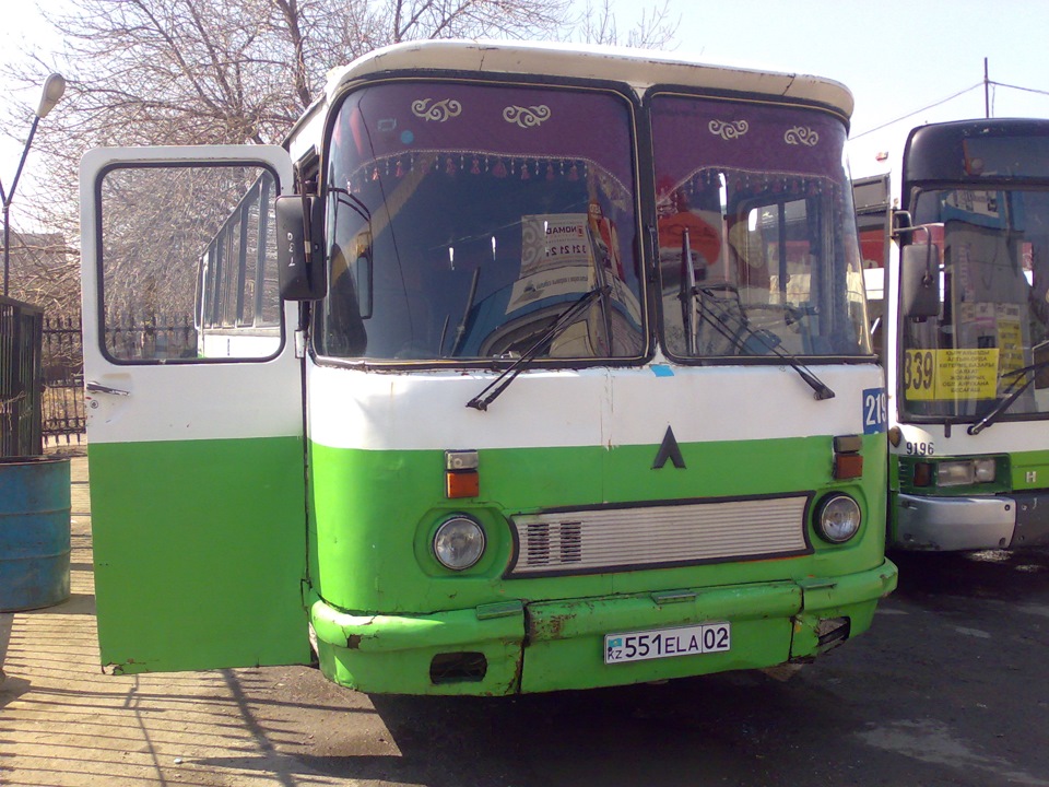 Фото на автомойке — ЛАЗ 699Р, 7 л, 1988 года | мойка | DRIVE2