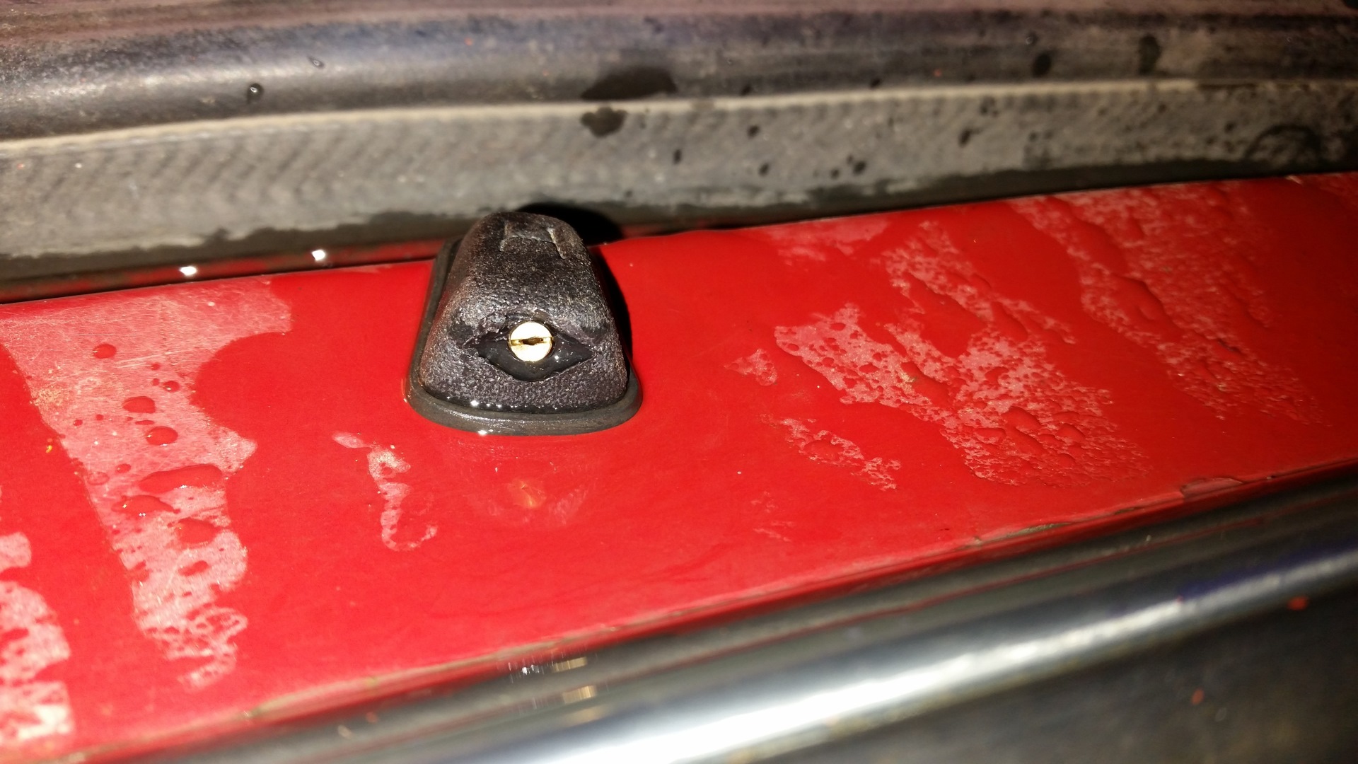 Допилил веерные форсунки омывателя стекла — Lada 4x4 3D, 1,7 л, 1994 ...