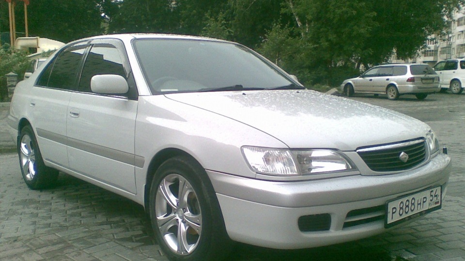 Тойота корона 2000 года