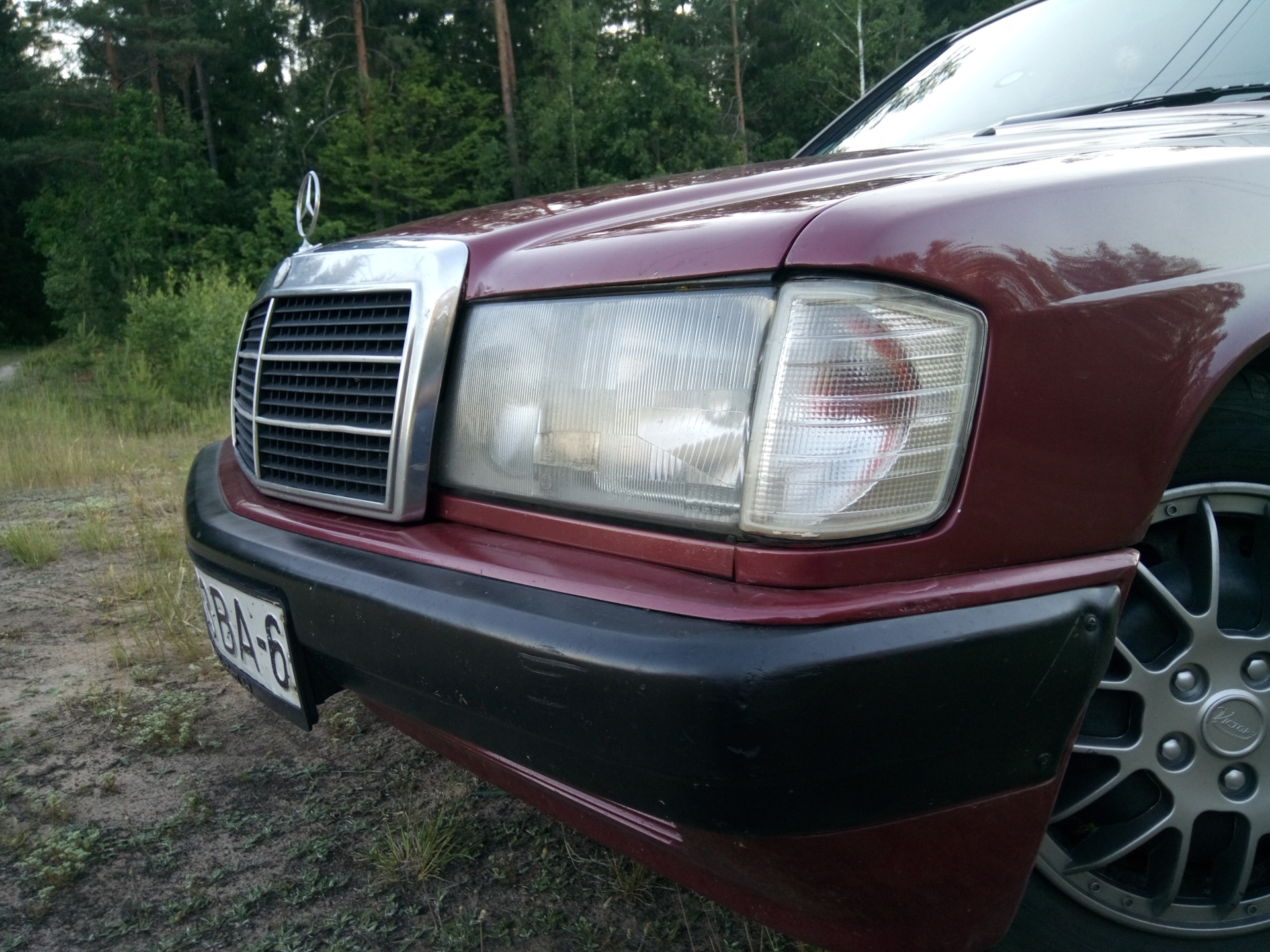 Mercedes 190 без бампера