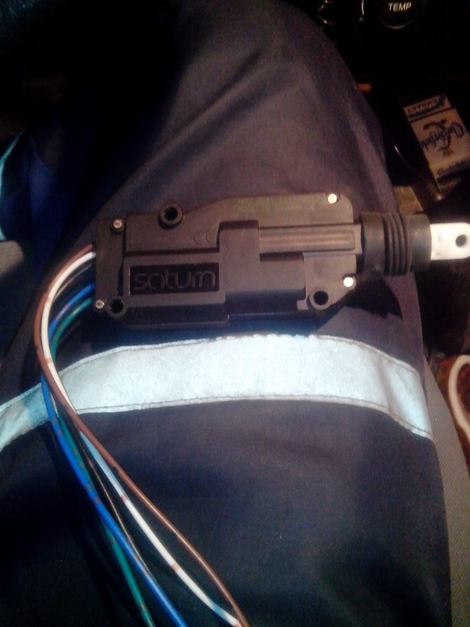 Замена Электропривода замка двери. — Lada 21104, 1,6 л, 2001 года ...