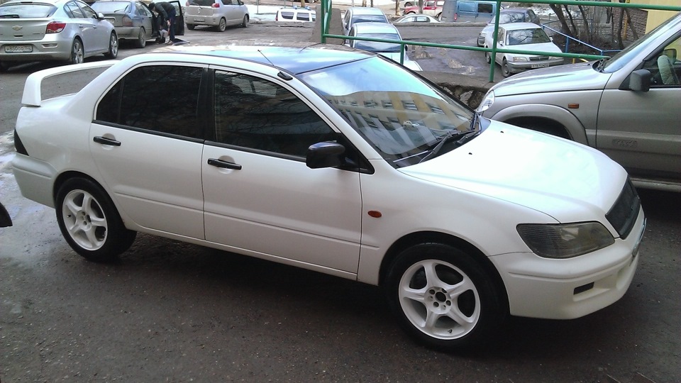 mitsubishi lancer cedia 2001 тест драйв