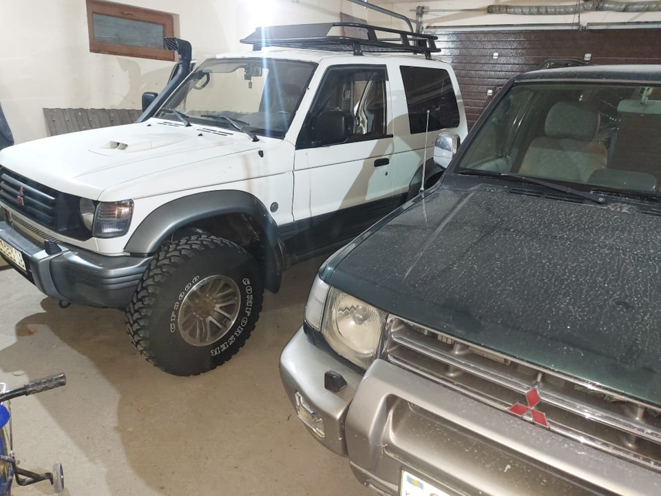 Запись о том как с помощью молотка и пластикового хомута ...